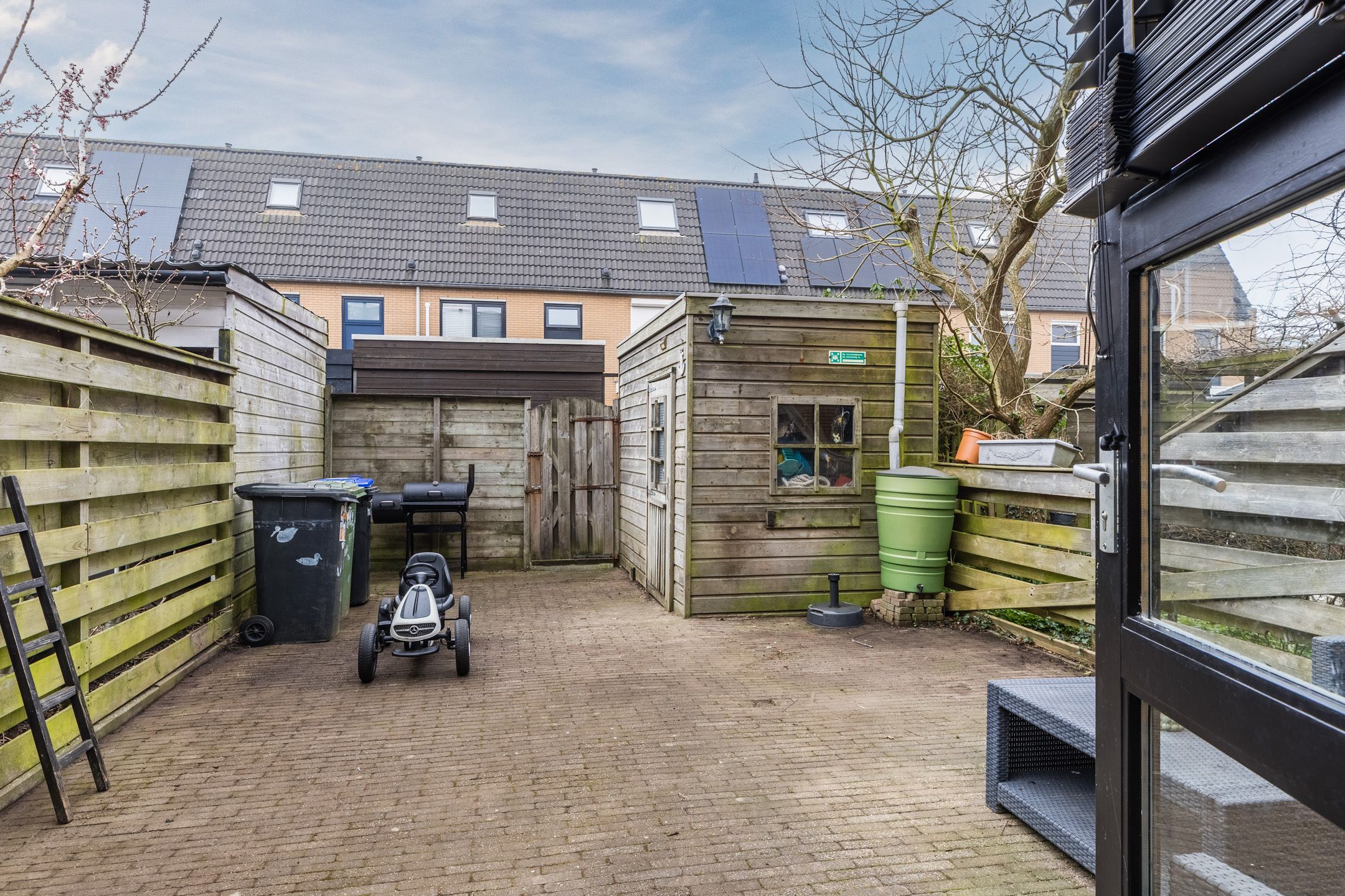 Photo 33 of Claude Debussystraat 9