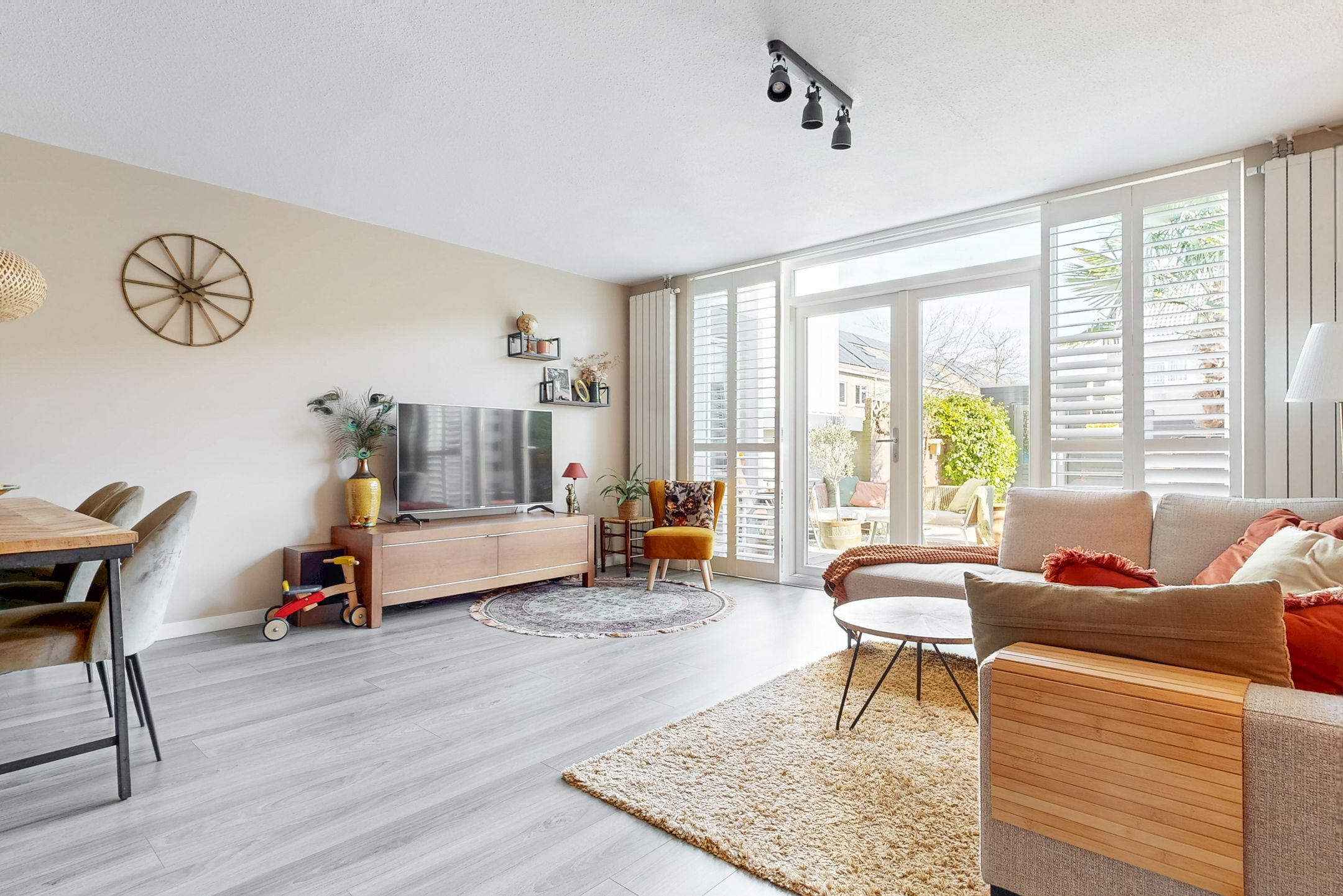 Photo 15 of Charta 77-Vaart 9