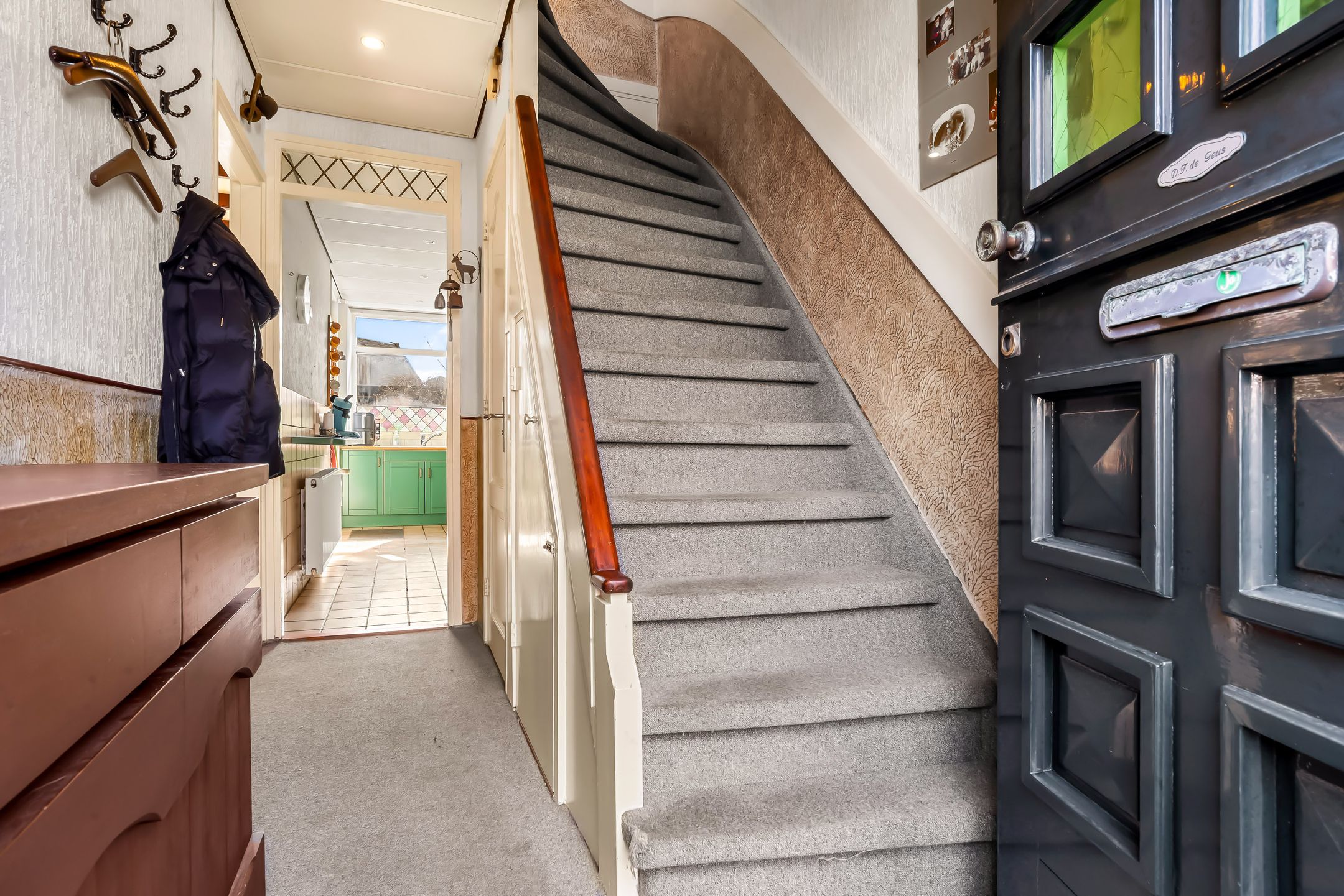 Foto 9 van Leeuwendalersstraat 4