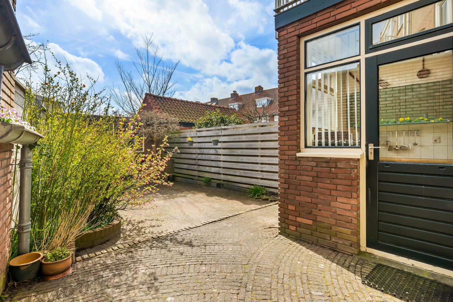 Foto 20 van Leeuwendalersstraat 4