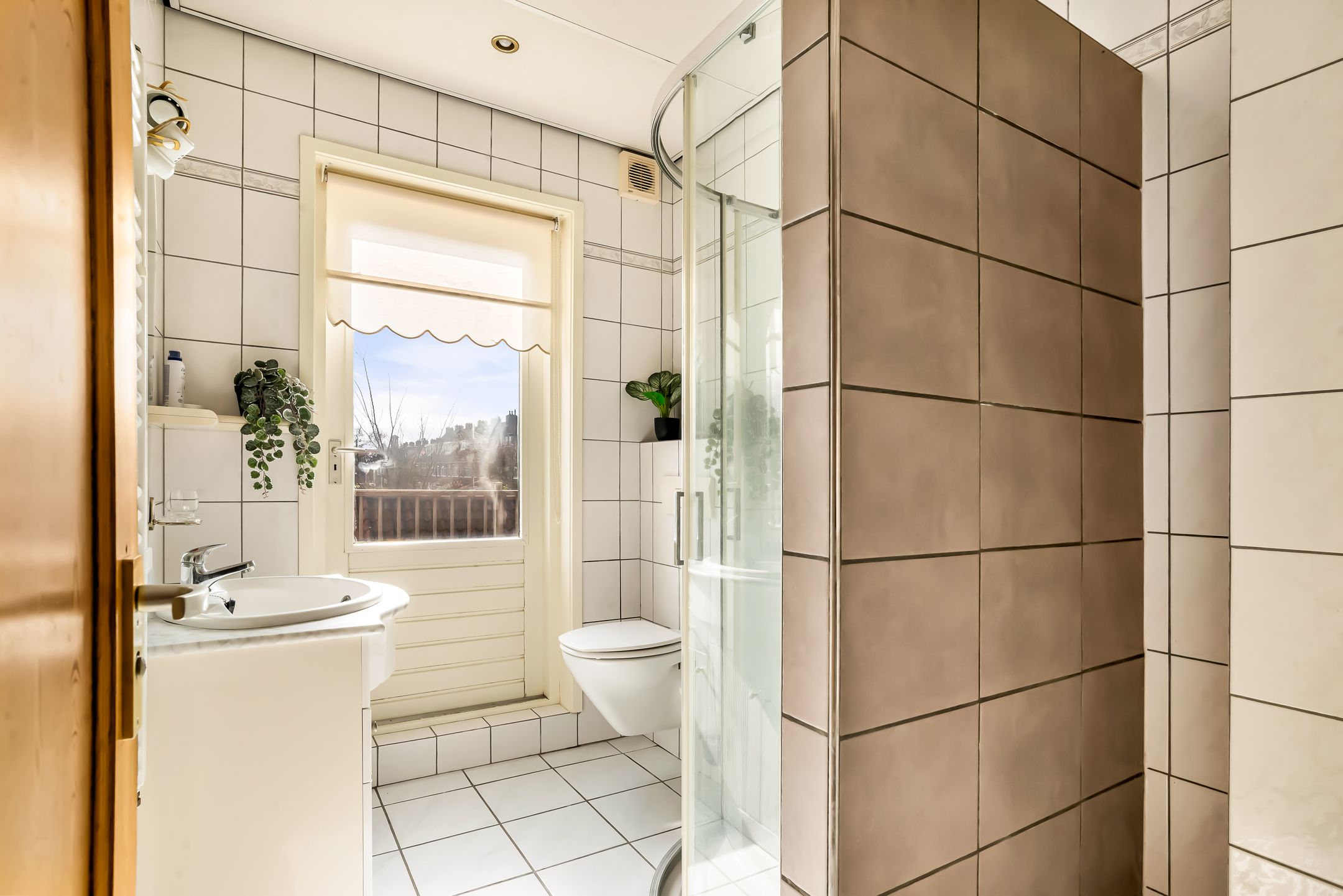 Foto 36 van Leeuwendalersstraat 4