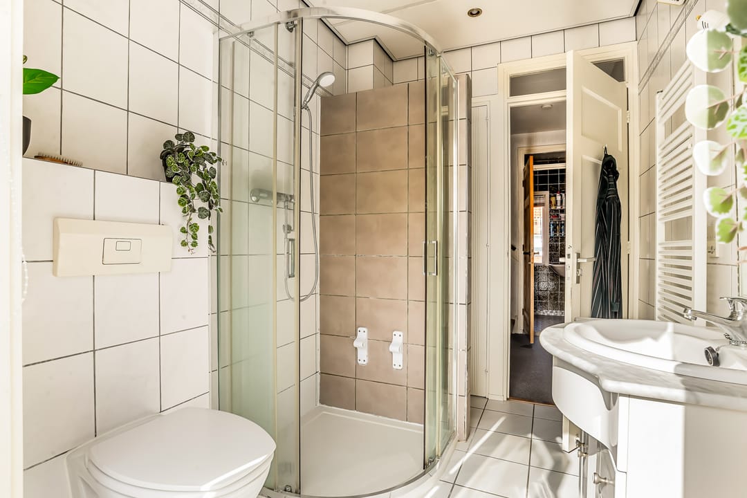 Foto 38 van Leeuwendalersstraat 4