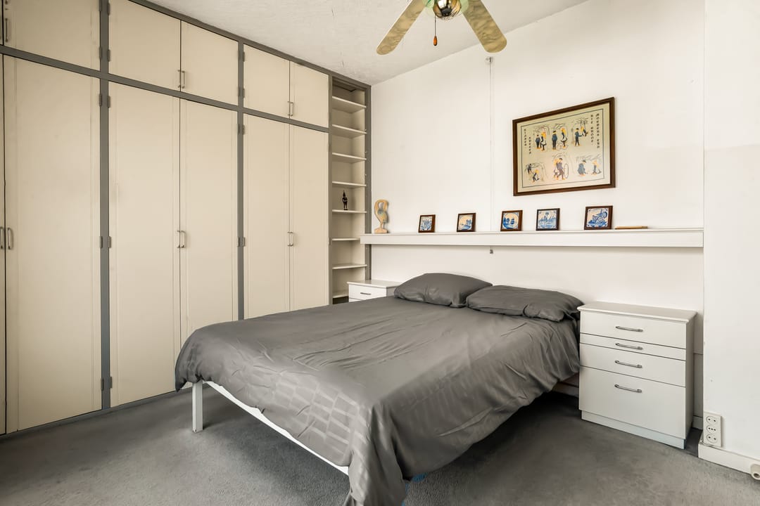 Foto 47 van Leeuwendalersstraat 4