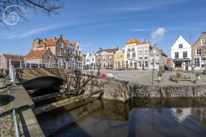 Zuidzijde Haven 4