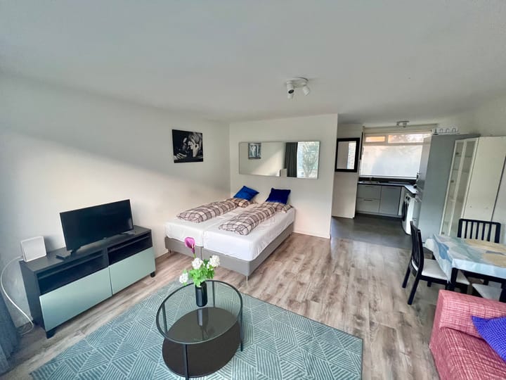 Photo 5 of Robertaland 10