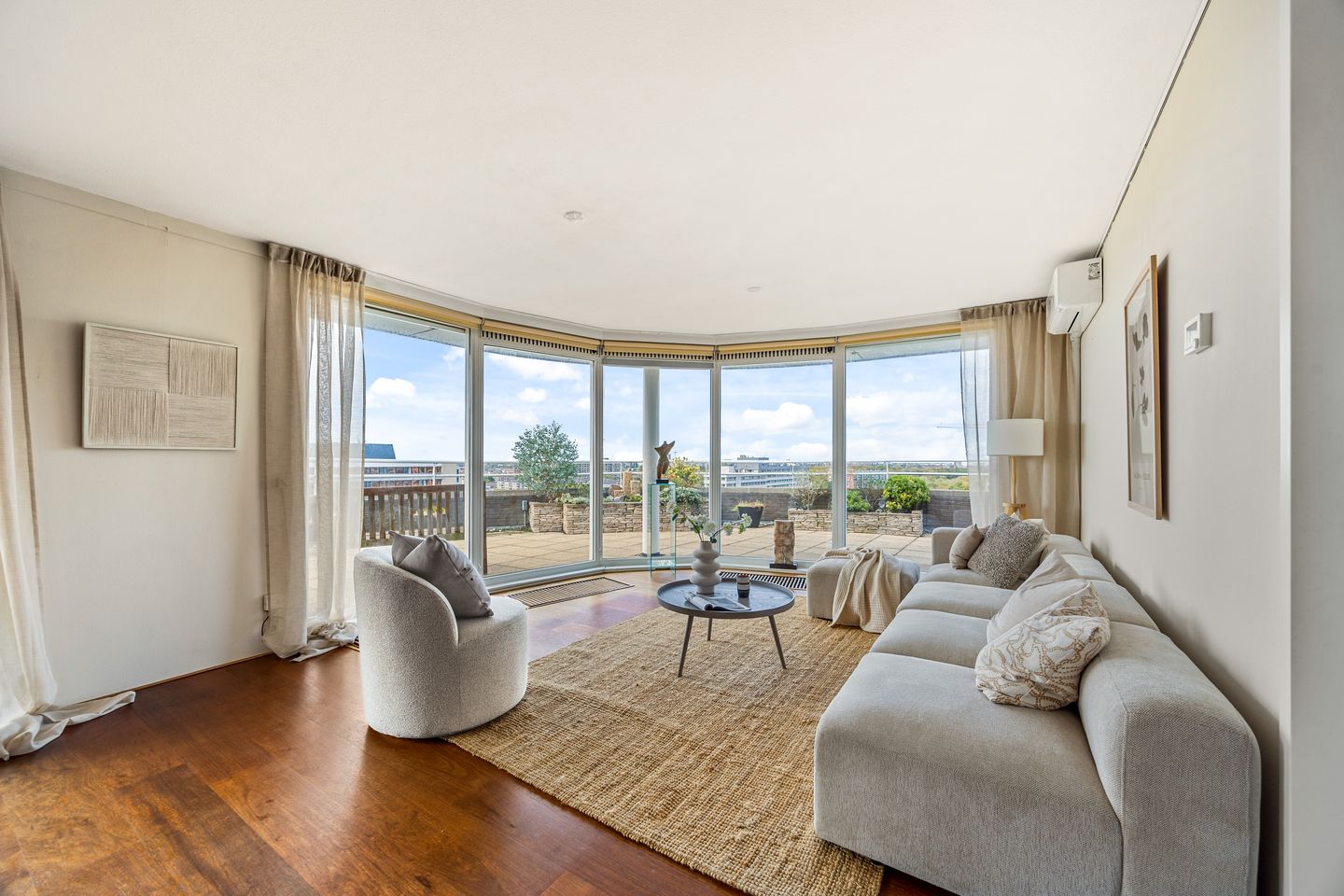 Foto 10 van Bogaardplein 122