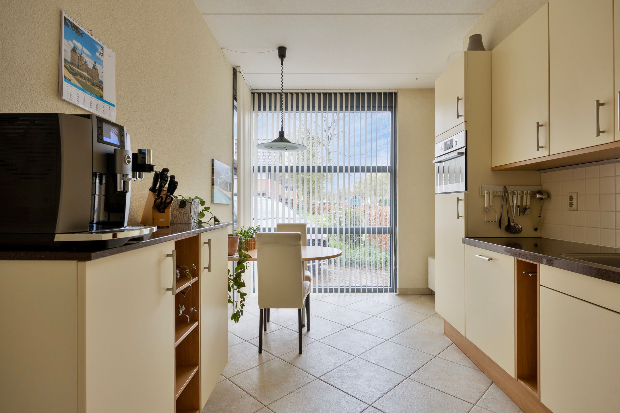 Foto 12 van Haagpoort 25