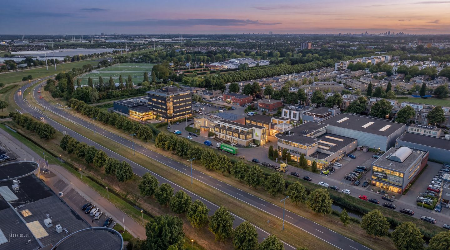 Bekijk foto 4 van Signaalrood 57