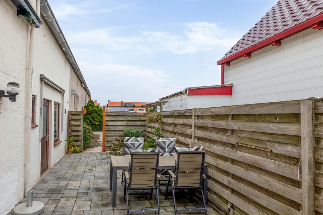 Photo 38 of Nieuweweg 21