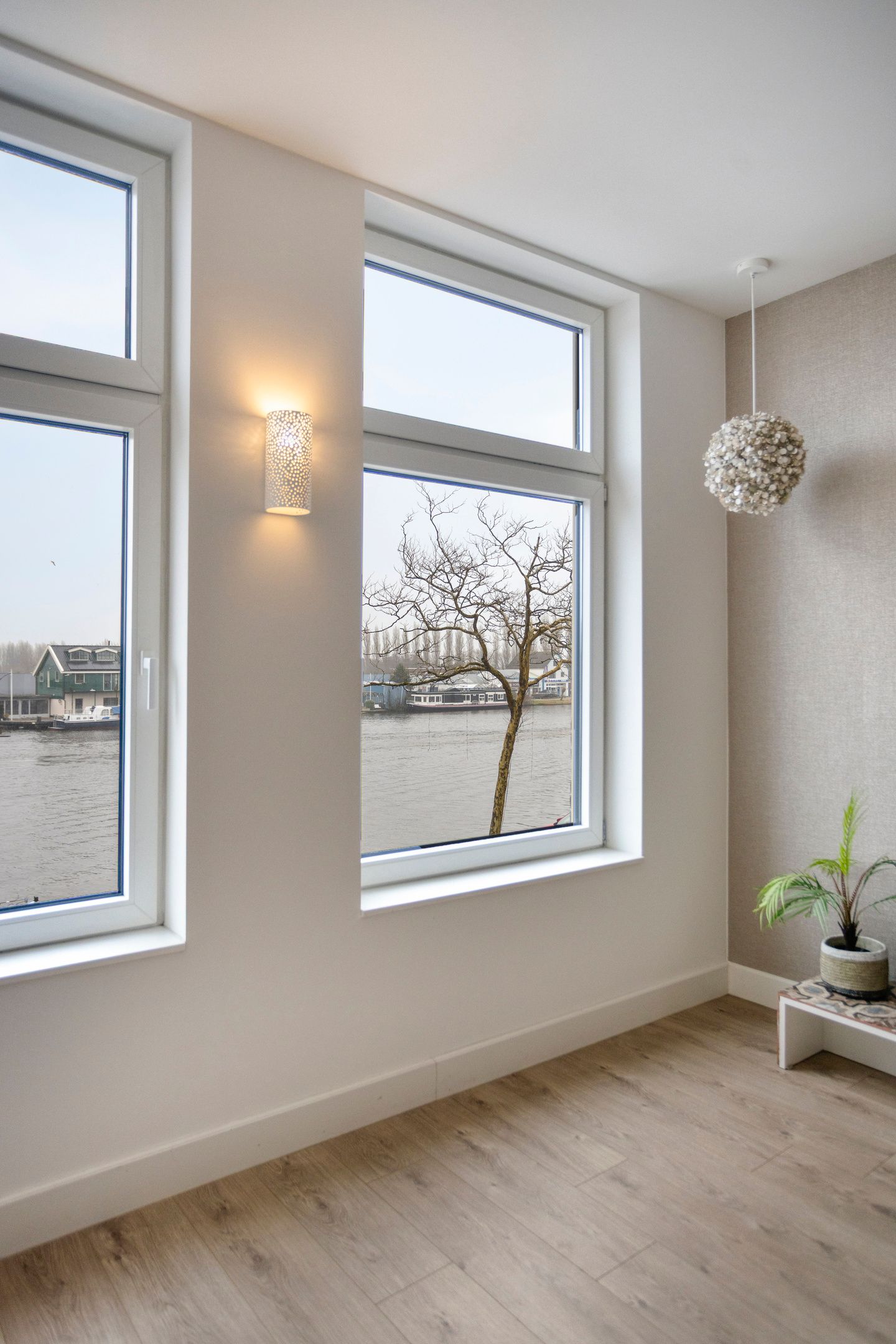 Photo 5 of Zaanweg 8-A