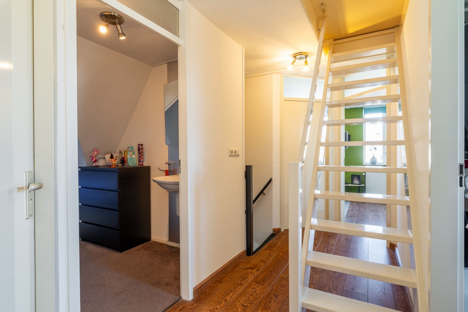 Foto 21 van Kapitein H. van der Maadenstraat 14