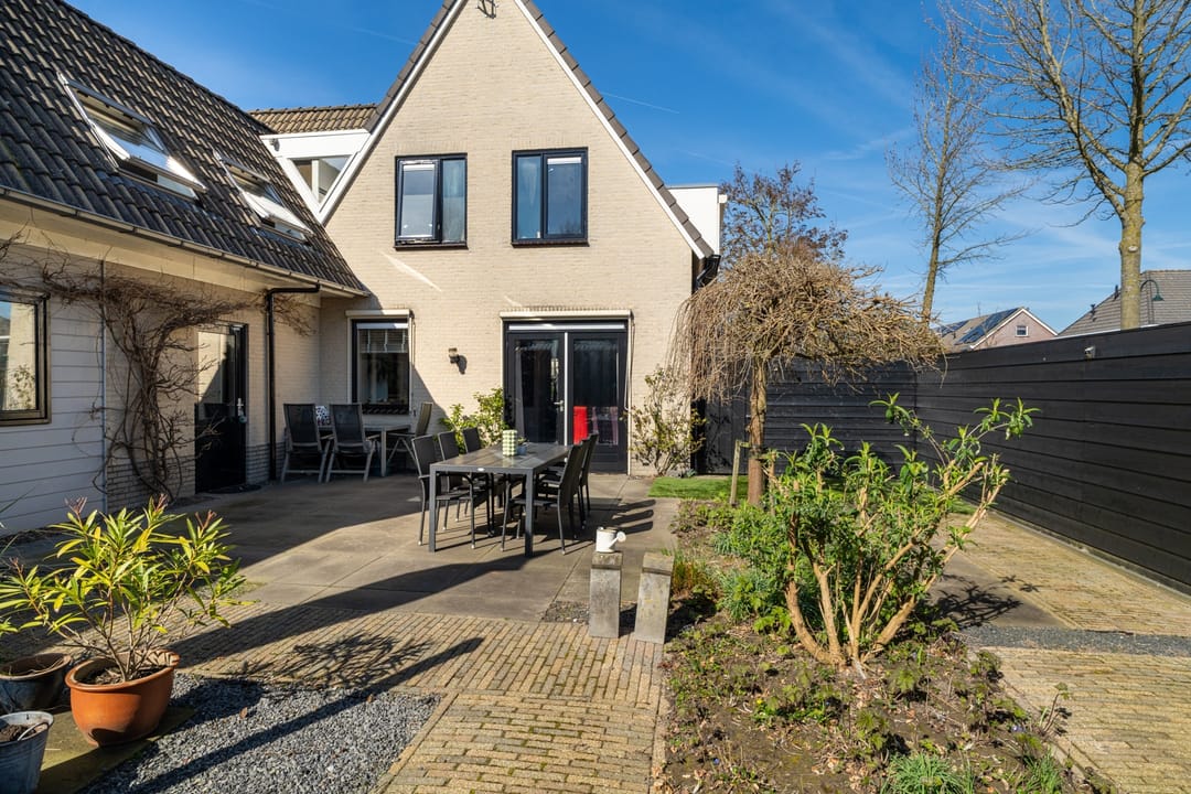 Foto 38 van Kapitein H. van der Maadenstraat 14