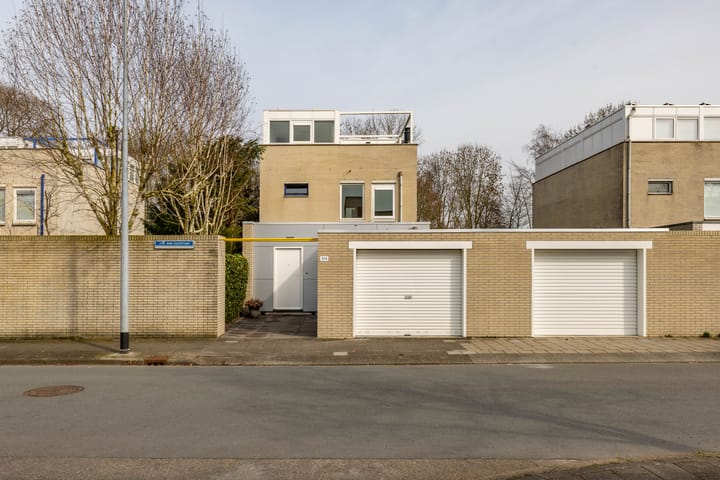 Photo 2 of J.M. den Uylstraat 304