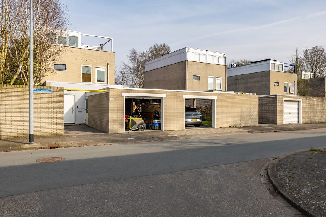 Foto 41 van J.M. den Uylstraat 304