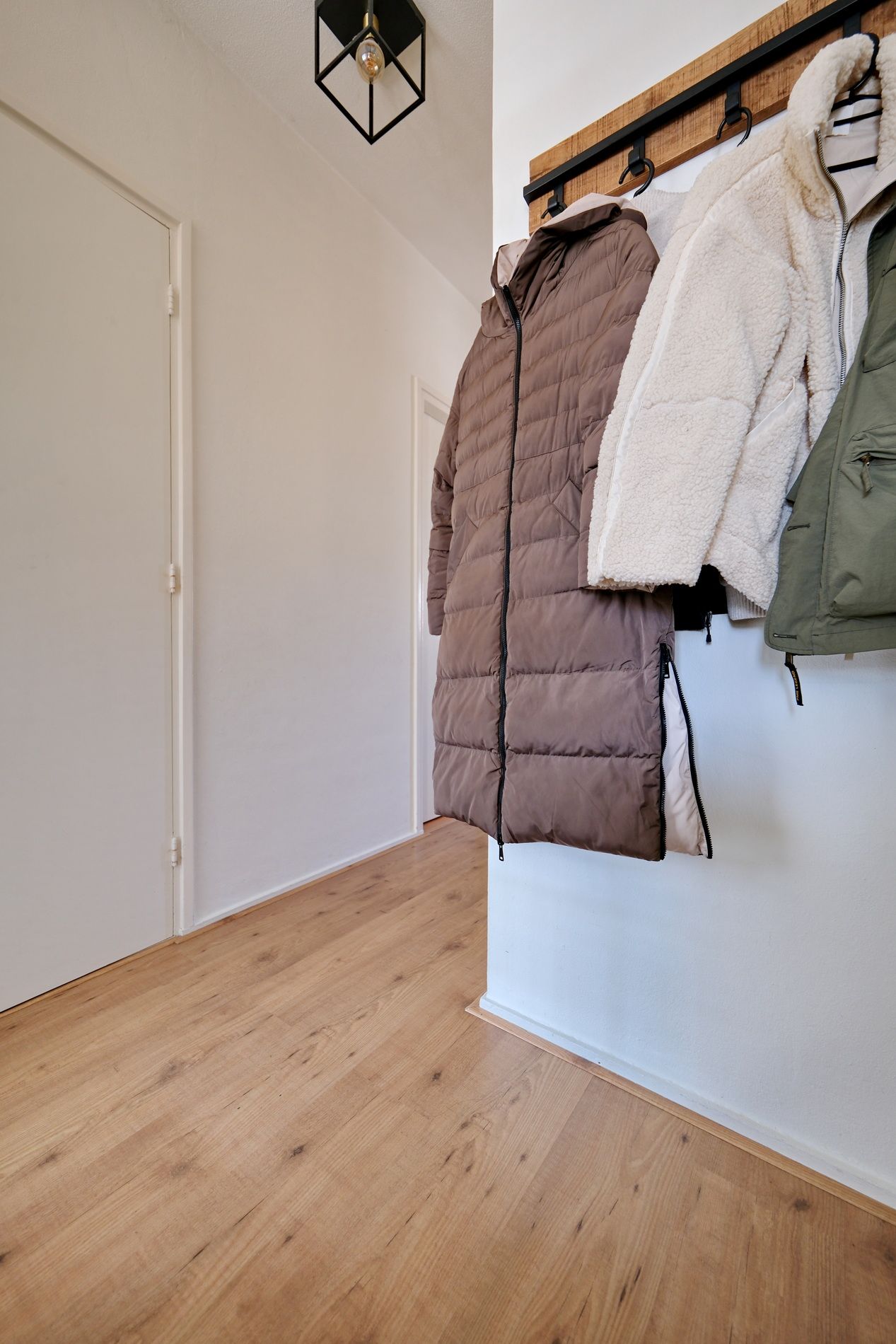 Photo 15 of Anna van Burenlaan 84