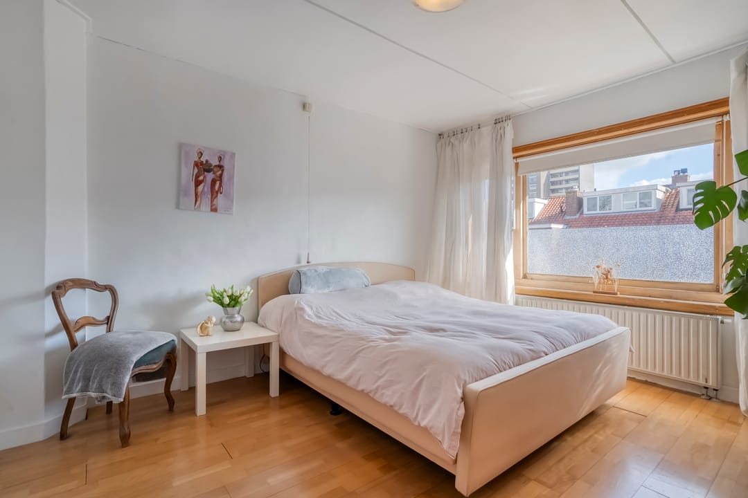 Foto 28 van Brederostraat 68