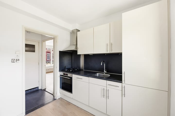 Photo 3 of Hendrikstraat 43