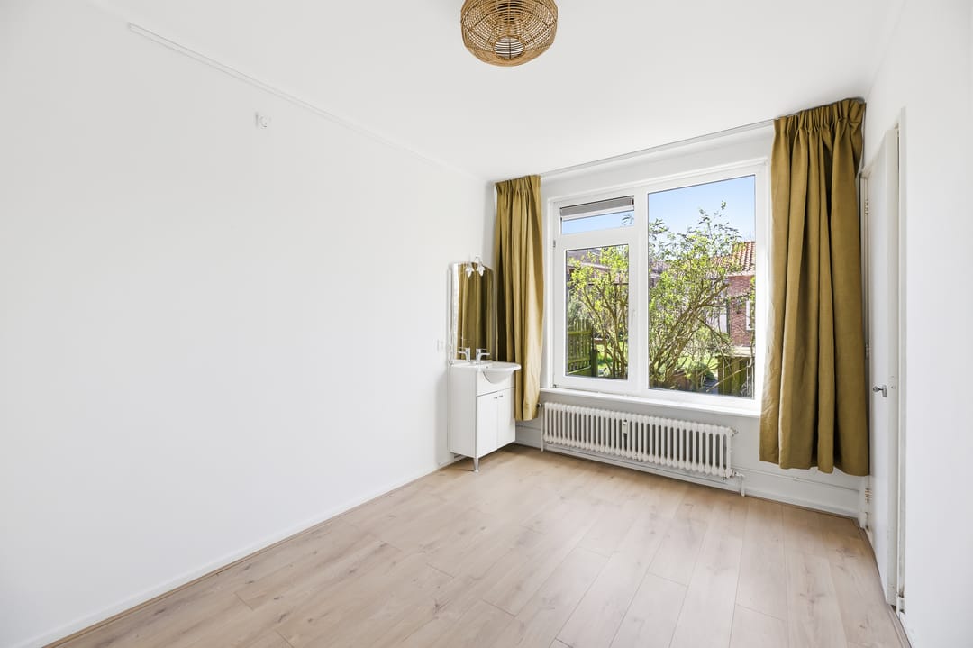 Photo 11 of Hendrikstraat 43