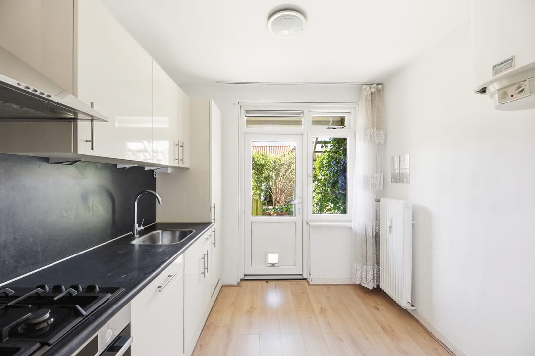 Photo 13 of Hendrikstraat 43