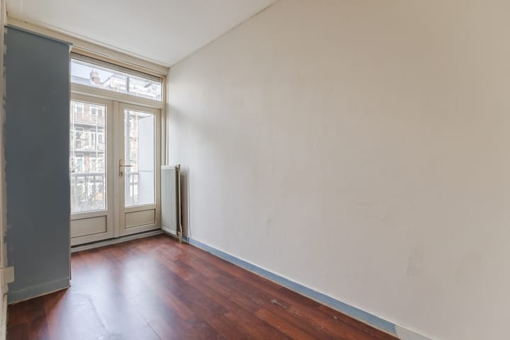 Photo 3 of Jasper Leijnsenstraat 6-1