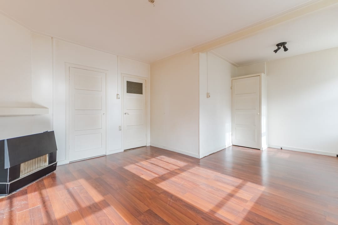 Photo 7 of Jasper Leijnsenstraat 6-1