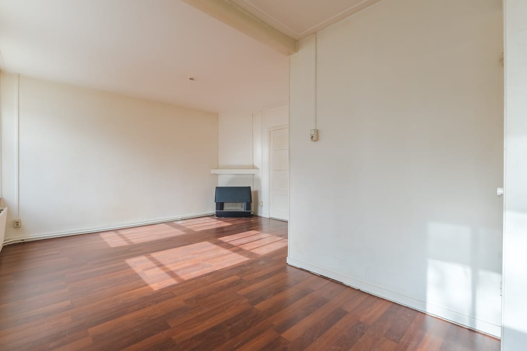 Photo 8 of Jasper Leijnsenstraat 6-1