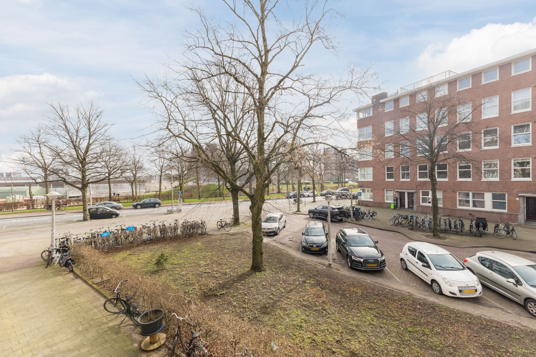 Photo 21 of Jasper Leijnsenstraat 6-1