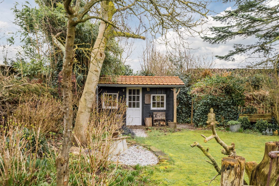 Spacious detached rural residence with large plot and expansion possibilities in Egmond-Binnen — 42