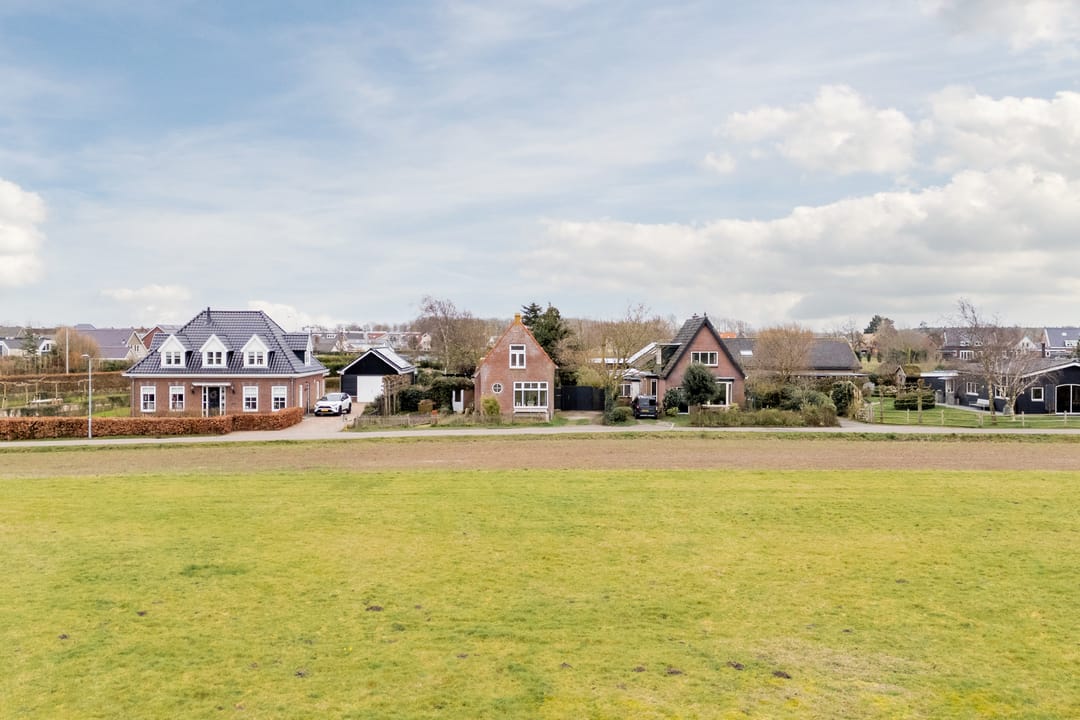 Spacious detached rural residence with large plot and expansion possibilities in Egmond-Binnen — 46