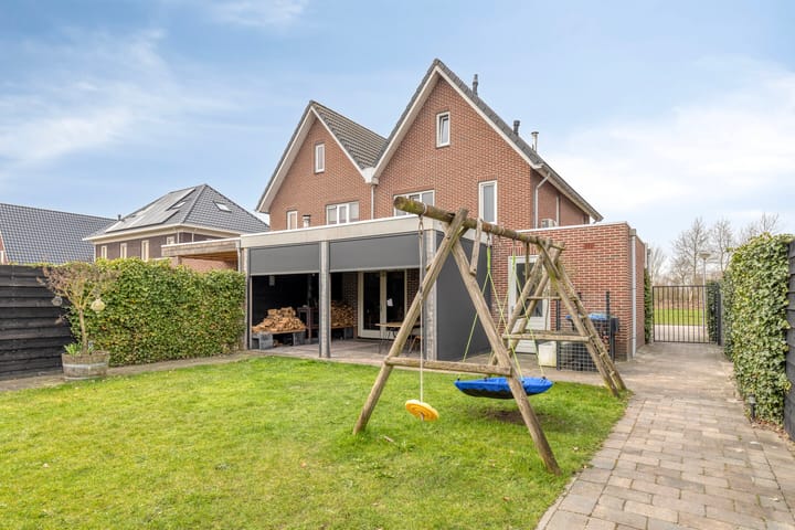 Photo 3 of Hugo de Grootstraat 14