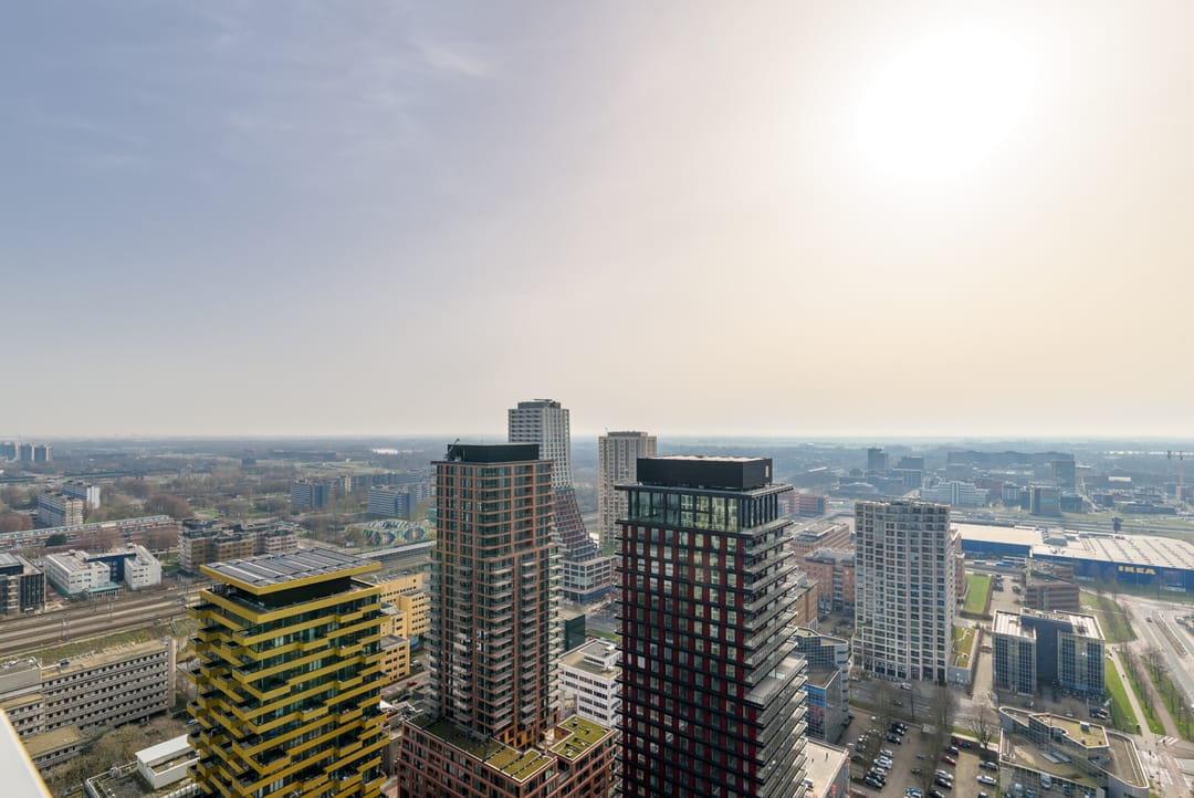 Foto 20 van SPOT Amsterdam | Scarlet