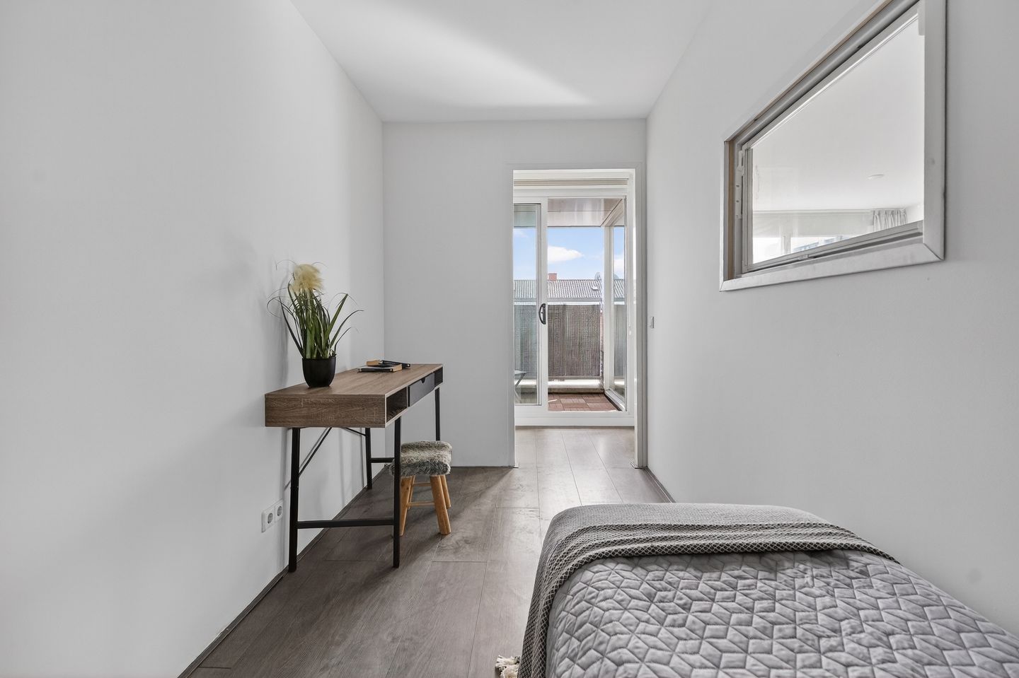 Photo 10 of Osdorper Ban 90-A31