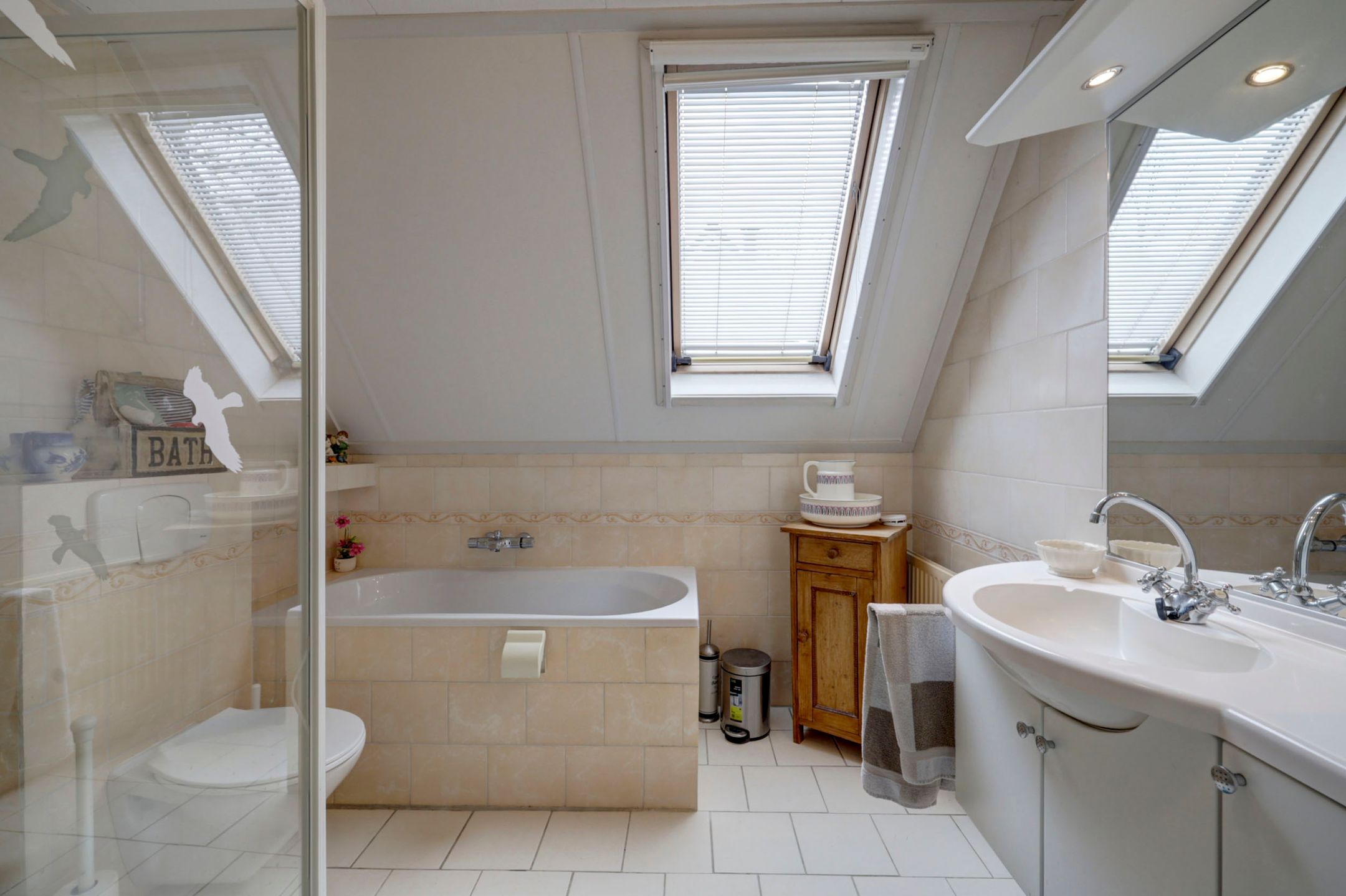 Spacious detached home with garage in quiet Nunspeet location — 18