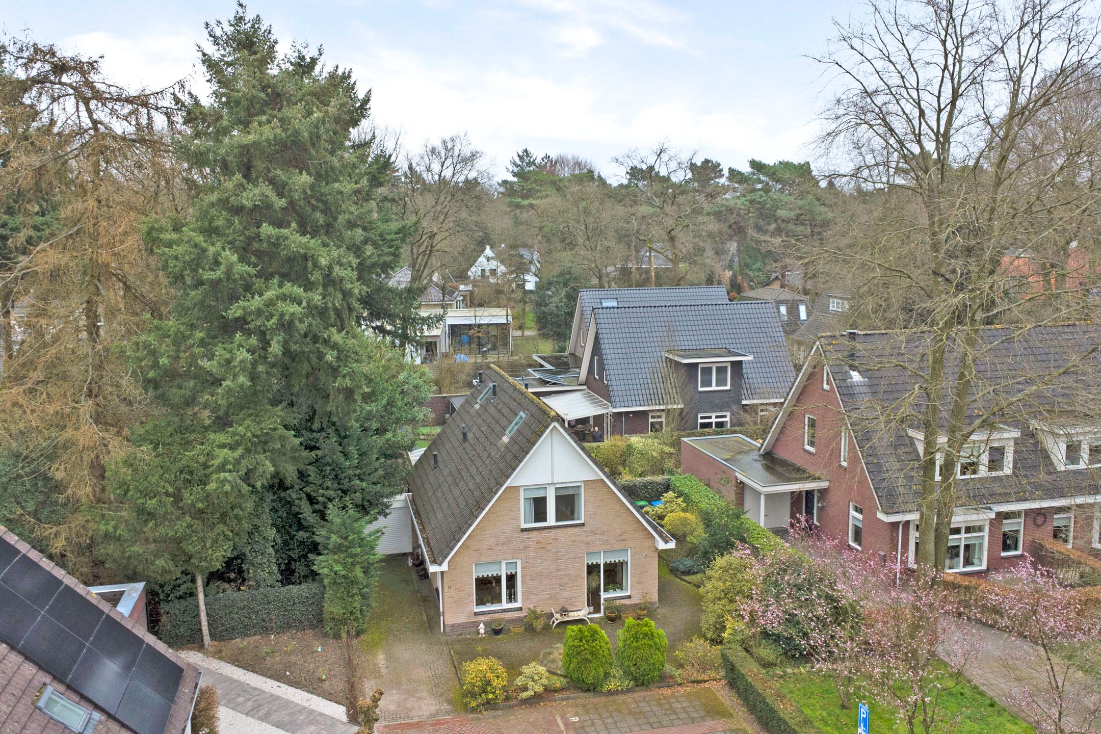 Spacious detached home with garage in quiet Nunspeet location — 33