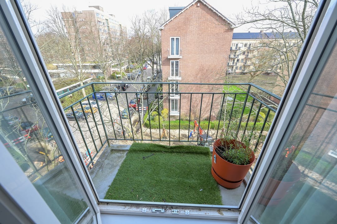 Photo 11 of Dr H. Colijnlaan 61