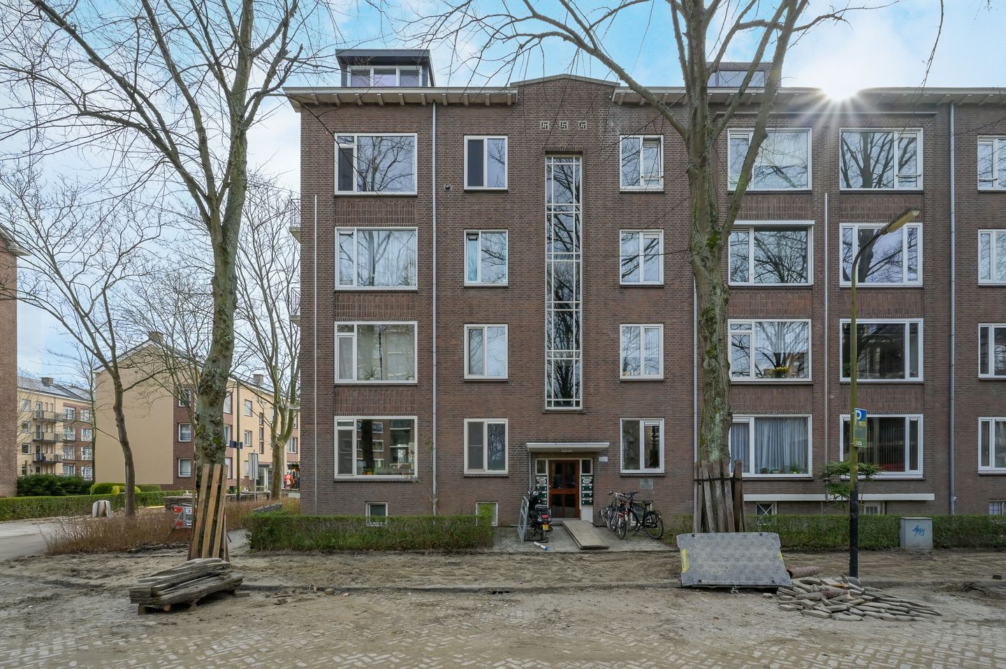 Photo 34 of Dr H. Colijnlaan 61