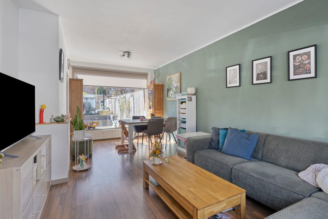 Practical family home with sunny backyard in quiet Dongen location — 13