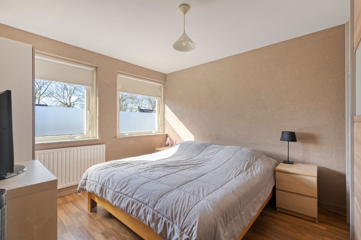 Practical family home with sunny backyard in quiet Dongen location — 25