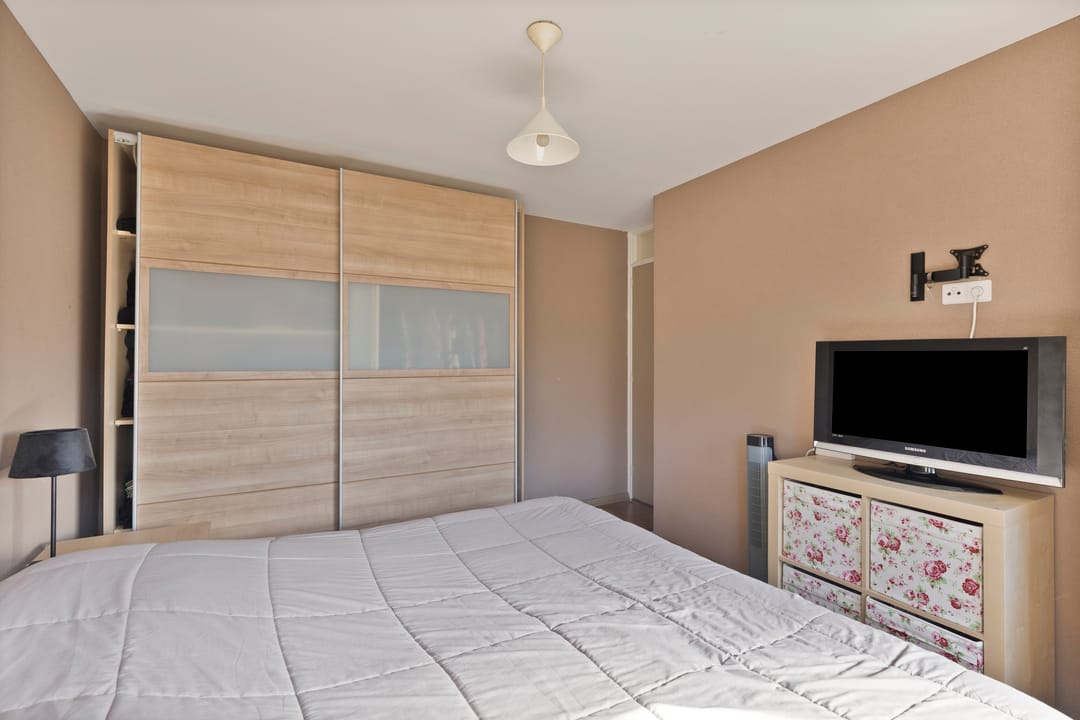 Practical family home with sunny backyard in quiet Dongen location — 26