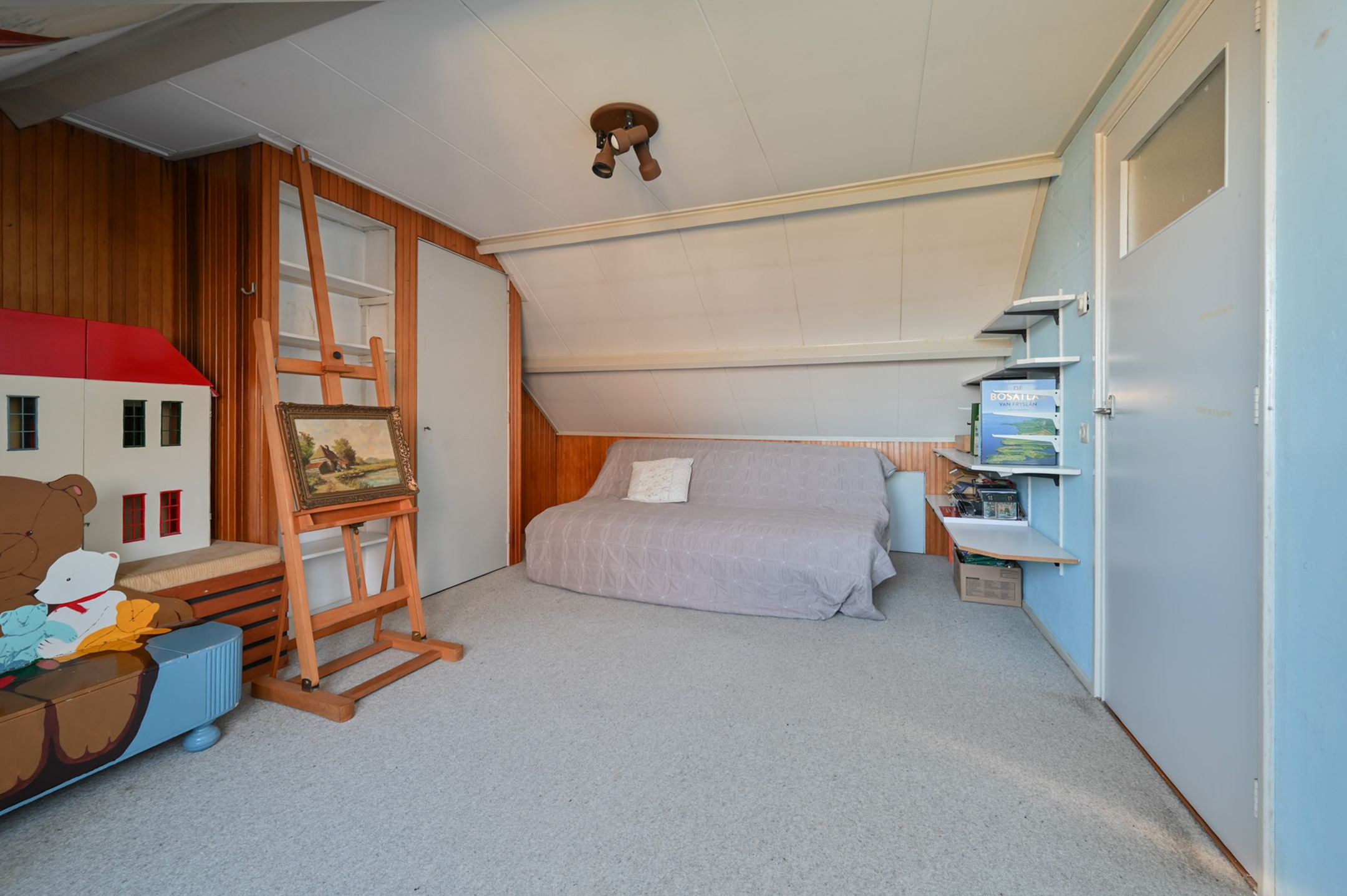 Waterfront family home with private jetty and double garage in Nederhorst den Berg — 25