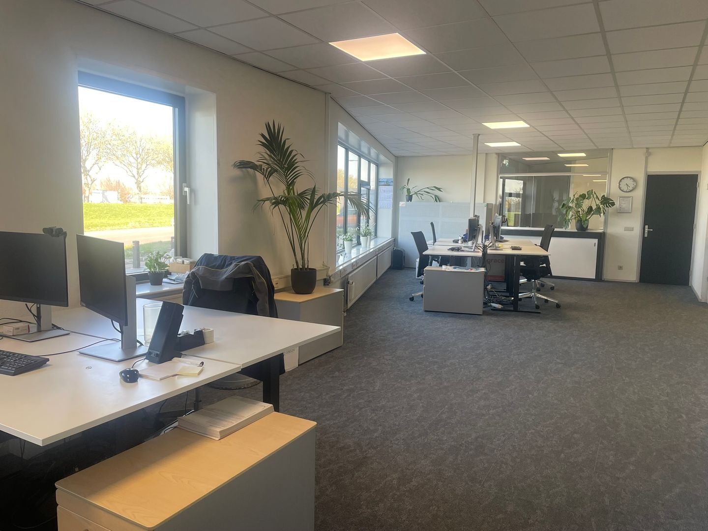 View photo 2 of Trawlerweg 8