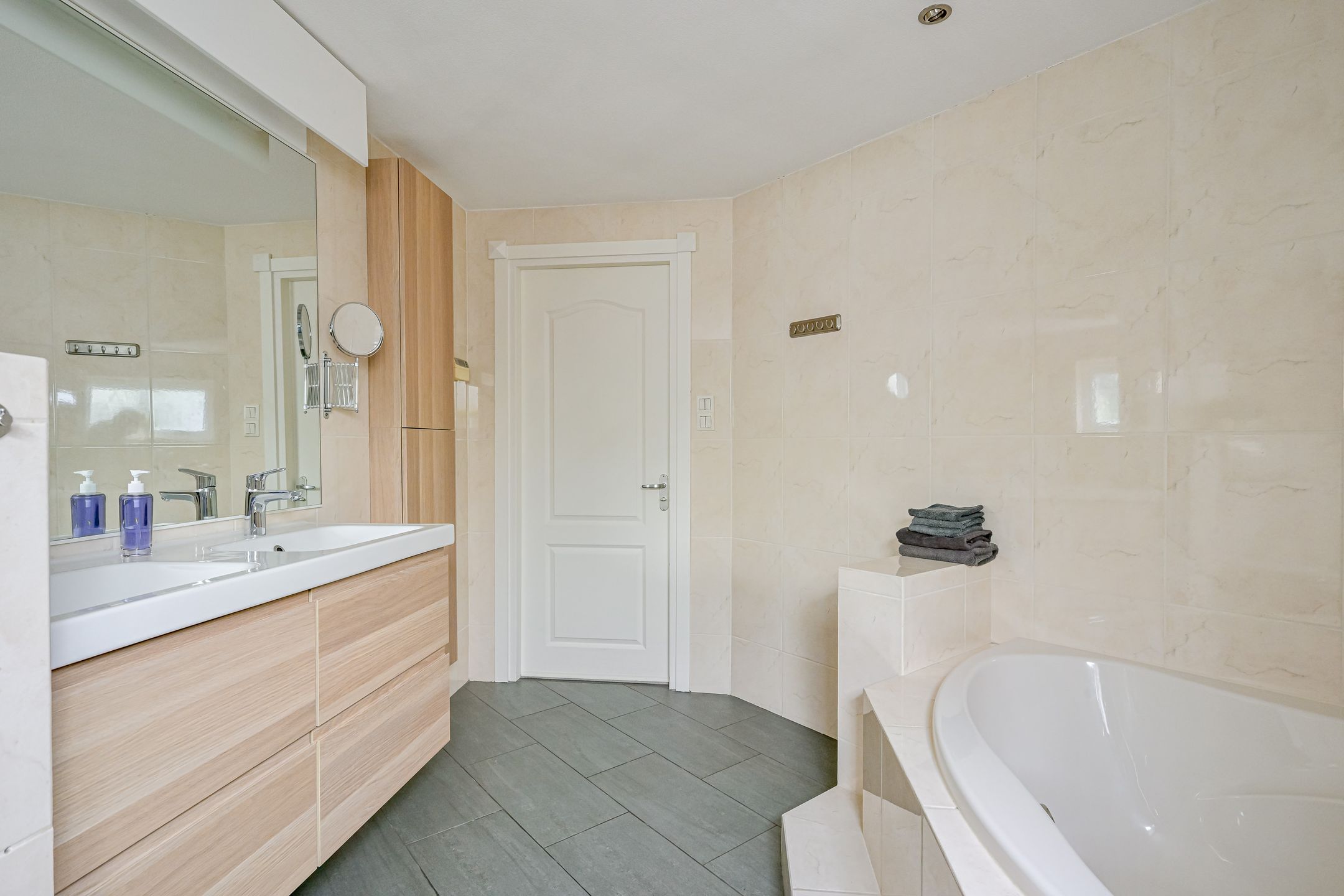 Photo 27 of Vereweg 2