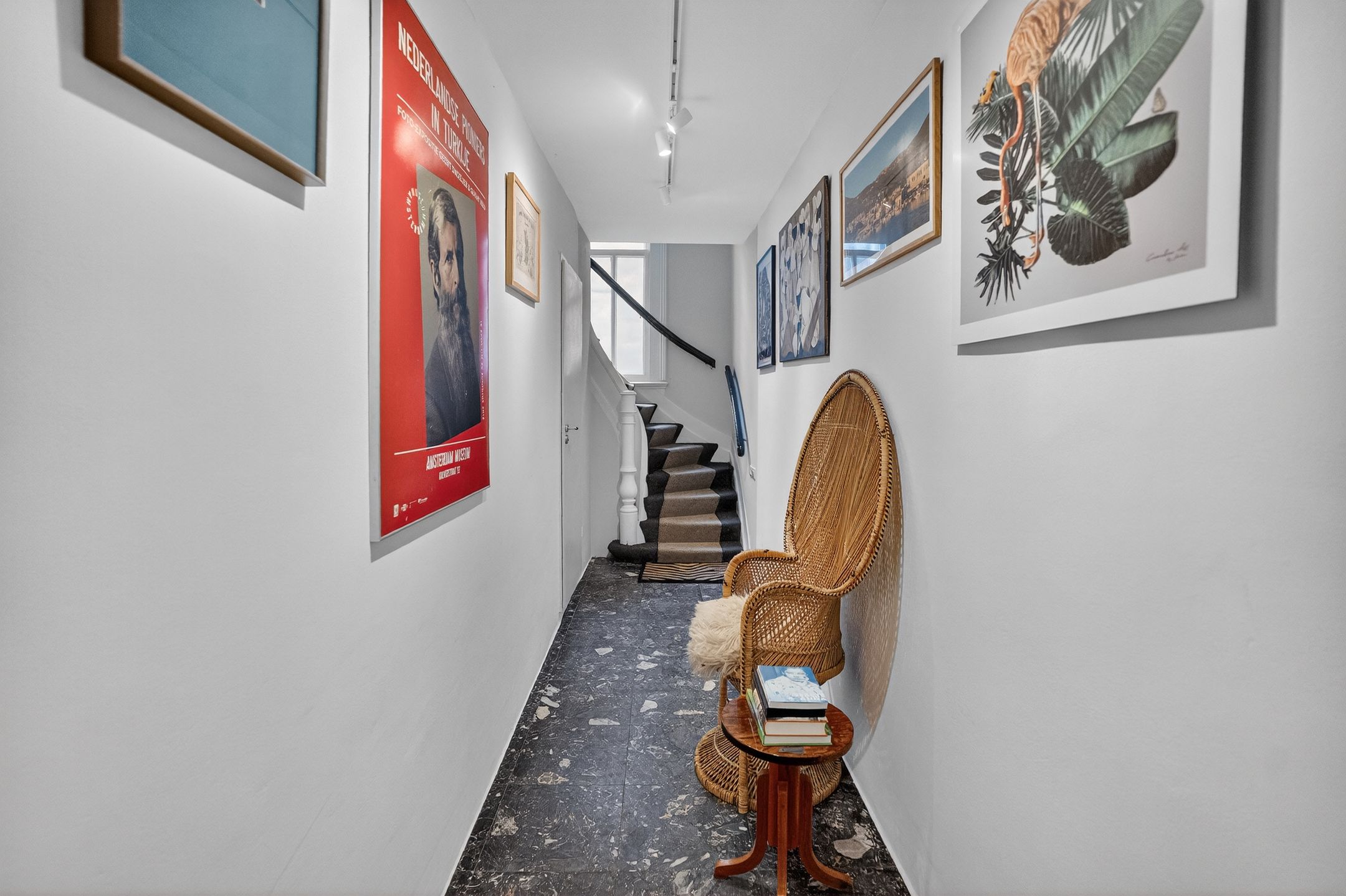 Charming ground floor apartment with sunny garden in Amsterdam Oud-Zuid — 25