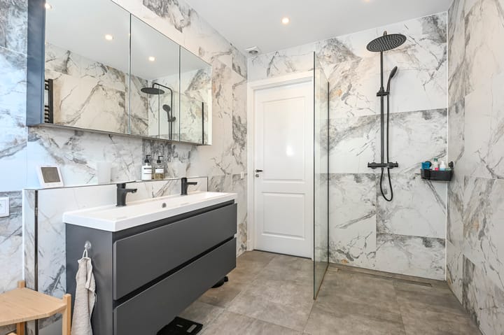 Photo 4 of Koningsplein 10