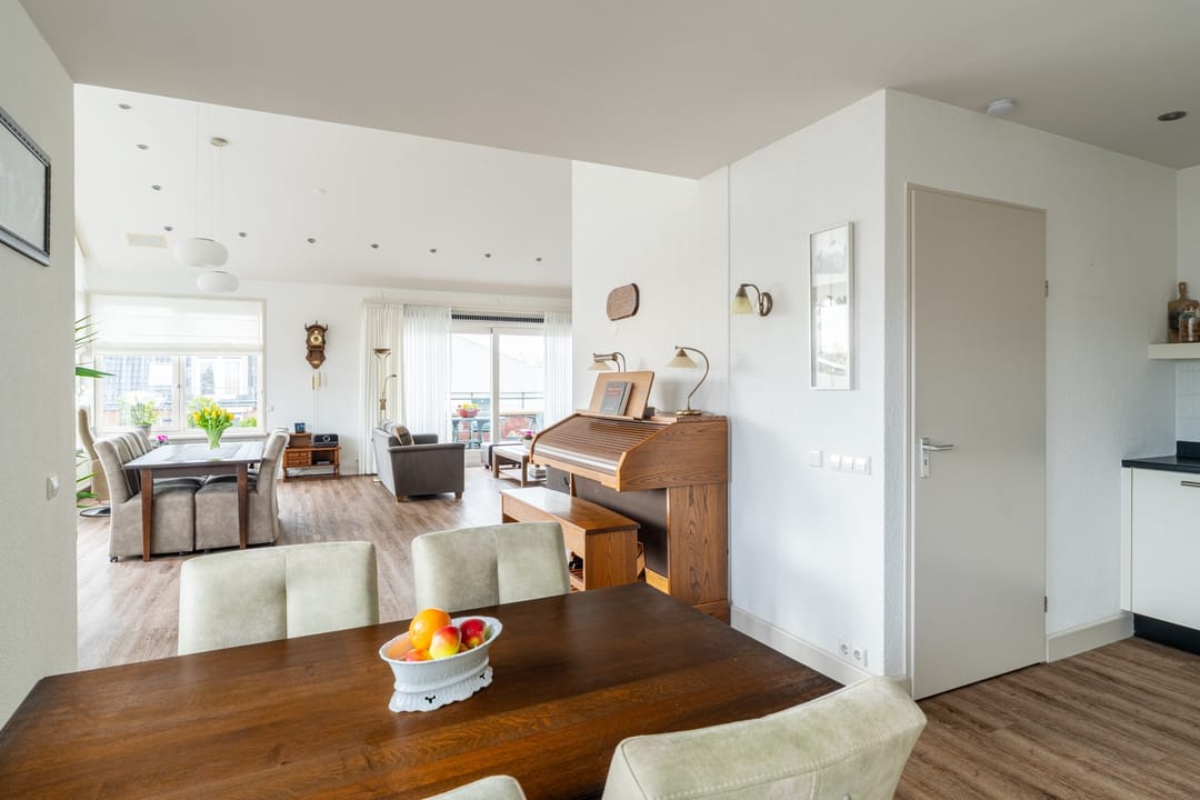 Foto 16 van van der Loostraat 29