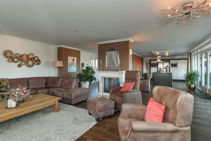 Foto 3 van Veenderweg 4-A