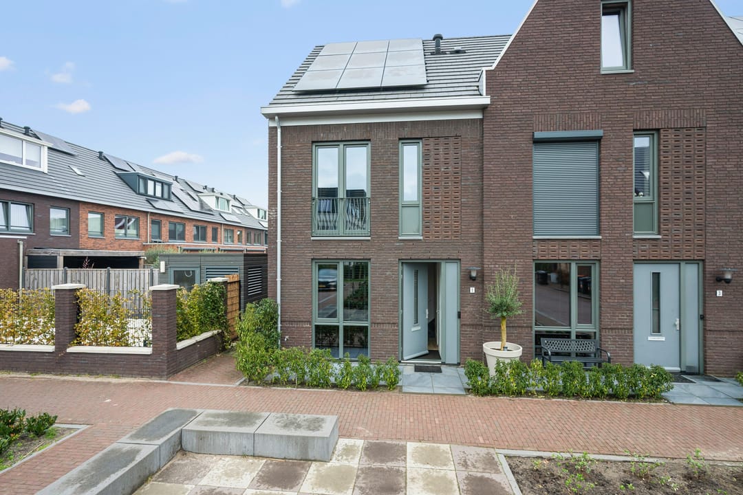 Photo 1 of Rozenhofstraat 1