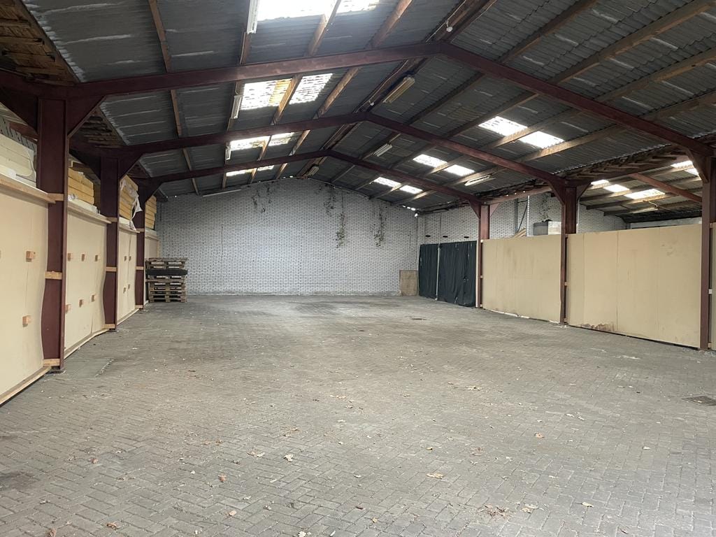 Bekijk foto 2 van Dorpsstraat 63-67