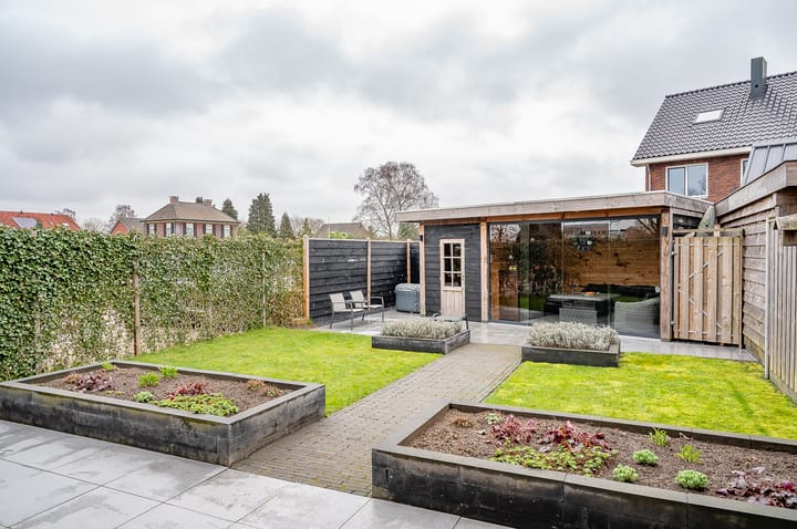 Photo 2 of Burgemeester Galleestr 67