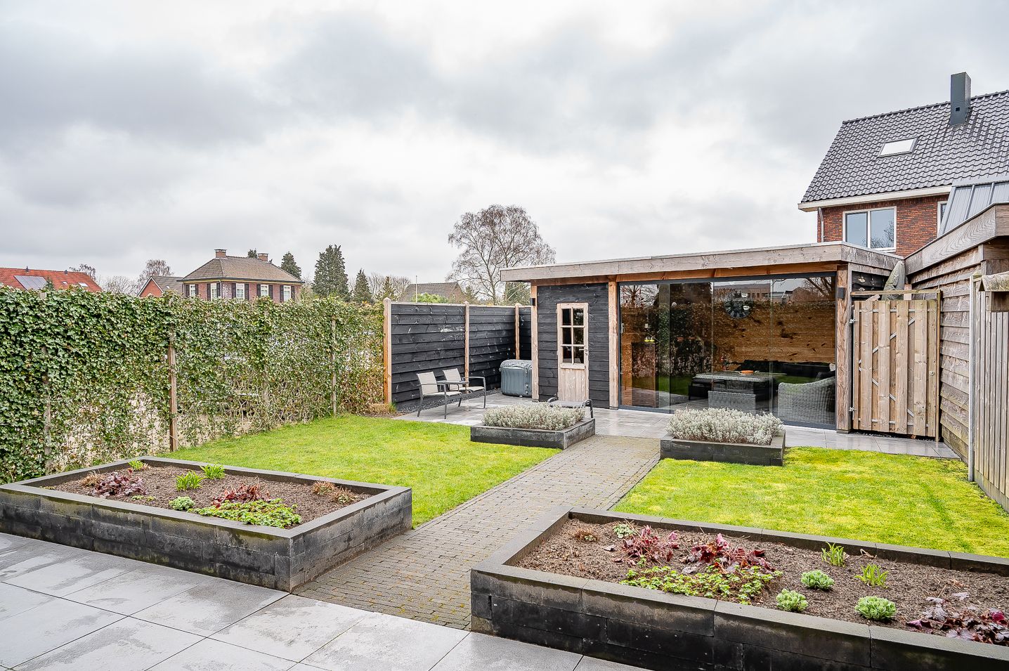 Foto 27 van Burgemeester Galleestr 67